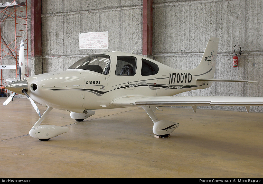 Aircraft Photo of N700YD | Cirrus SR-22 G2-GTS | AirHistory.net #28827