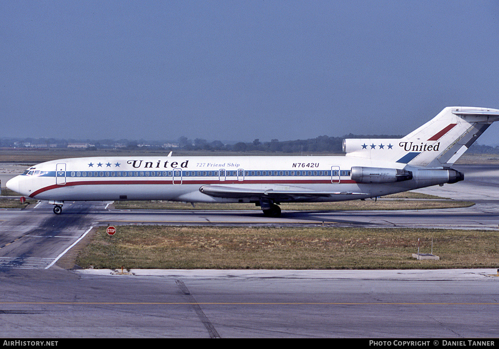 Aircraft Photo of N7642U | Boeing 727-222 | United Airlines | AirHistory.net #29035