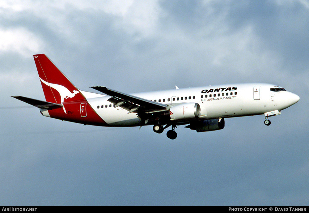 Aircraft Photo of VH-TAF | Boeing 737-376 | Qantas | AirHistory.net #29148