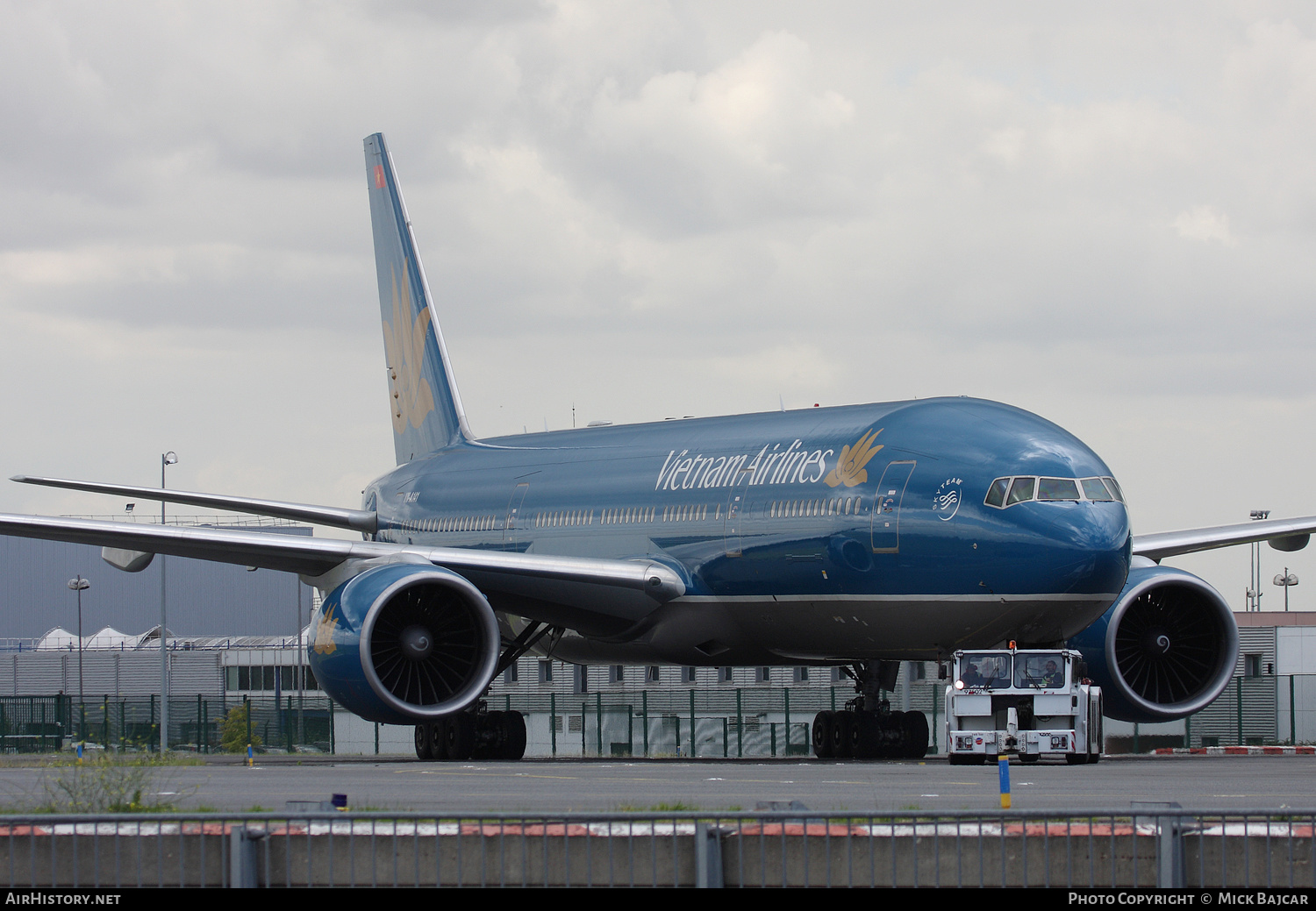Aircraft Photo of VN-A141 | Boeing 777-2Q8/ER | Vietnam Airlines | AirHistory.net #29307