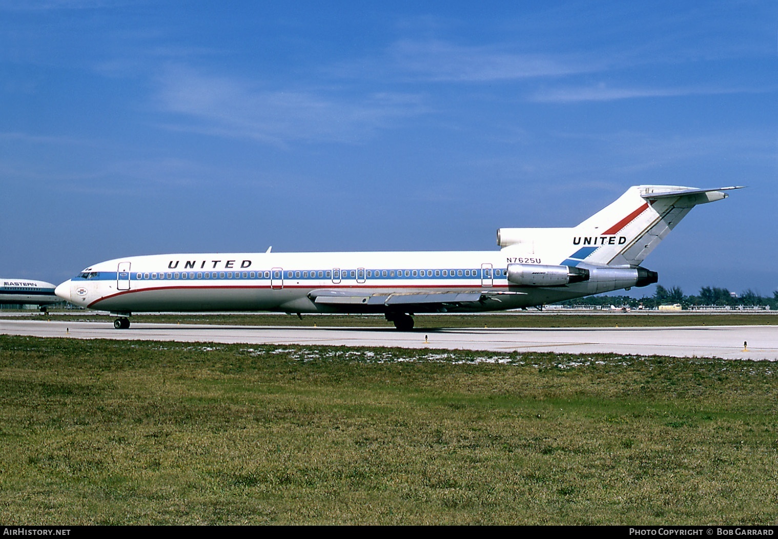 Aircraft Photo of N7625U | Boeing 727-222 | United Airlines | AirHistory.net #29385