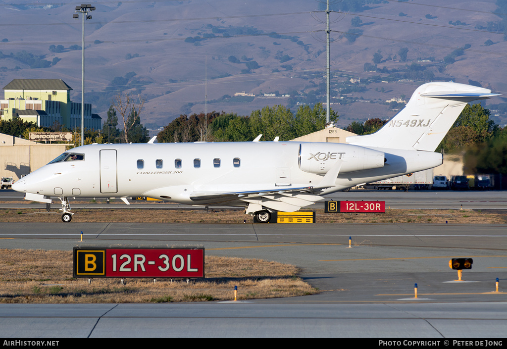 Aircraft Photo of N549XJ | Bombardier Challenger 300 (BD-100-1A10) | XOJet | AirHistory.net #29393