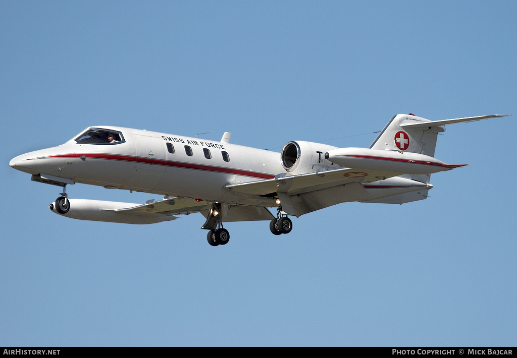 Aircraft Photo of T-781 | Gates Learjet 35A | Switzerland - Air Force | AirHistory.net #29462