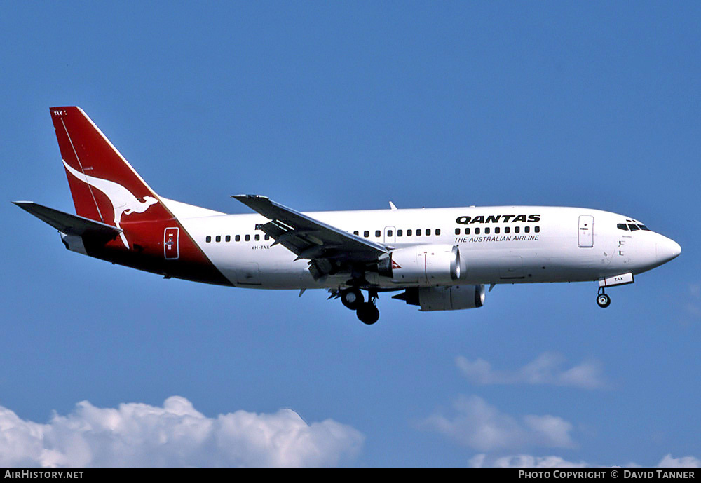 Aircraft Photo of VH-TAX | Boeing 737-376 | Qantas | AirHistory.net #29517