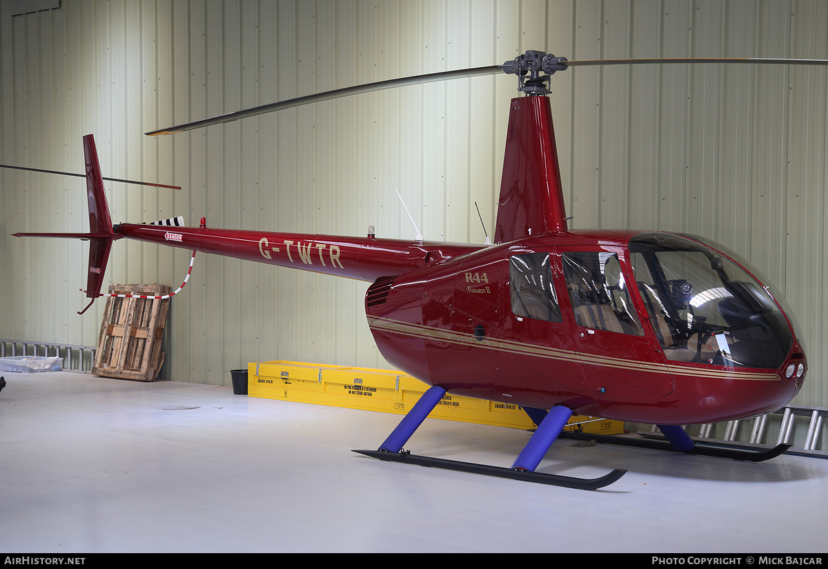 Aircraft Photo of G-TWTR | Robinson R-44 Raven II | AirHistory.net #29523