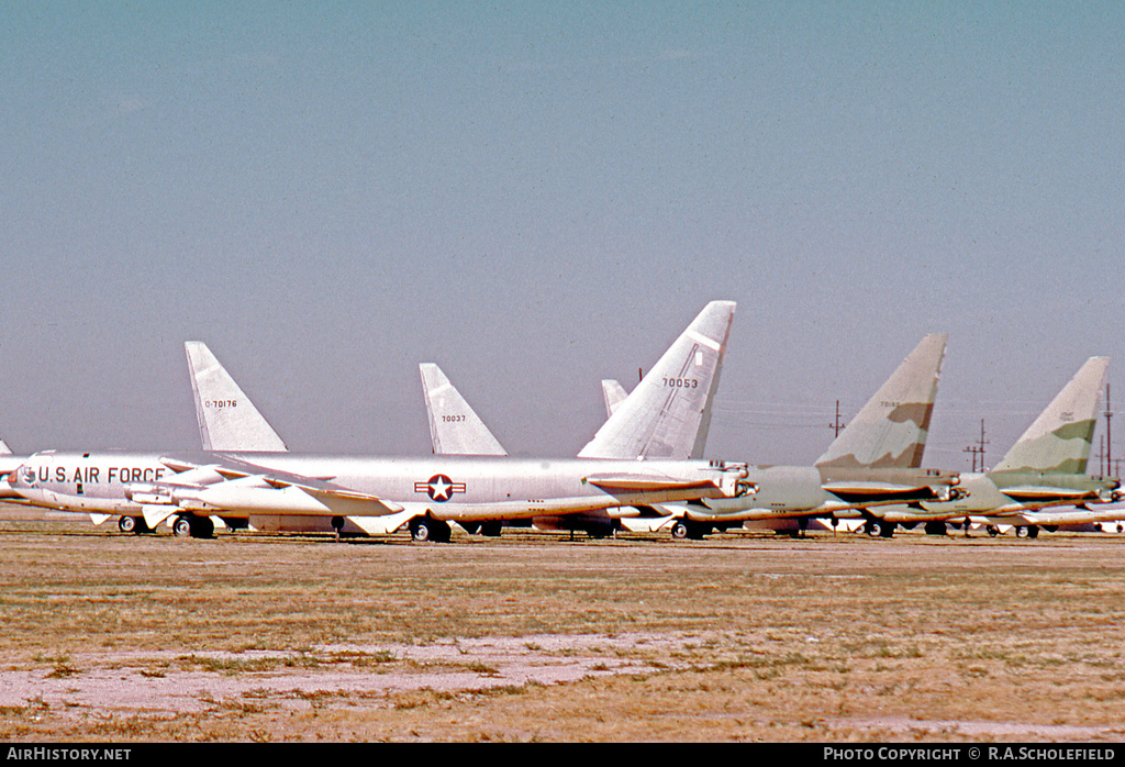 Aircraft Photo of 57-053 / 70053 | Boeing B-52F Stratofortress | USA - Air Force | AirHistory.net #30098