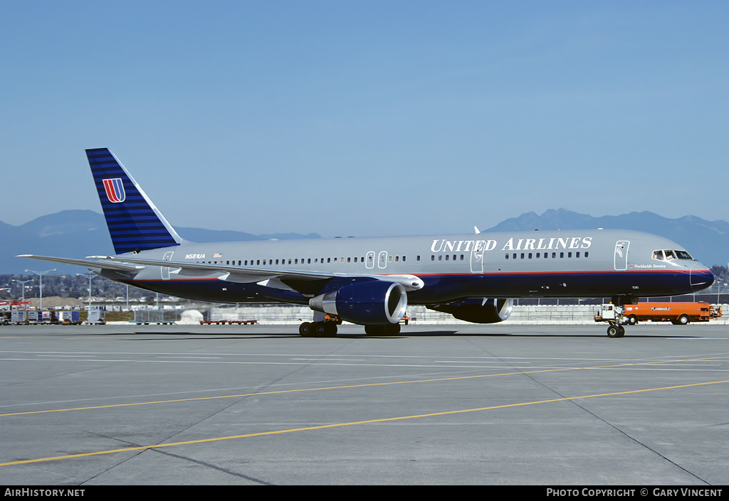 Aircraft Photo of N581UA | Boeing 757-222 | United Airlines | AirHistory.net #30493