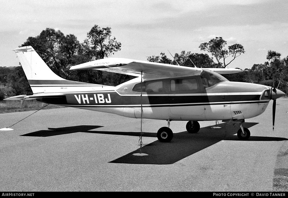 Aircraft Photo of VH-IBJ | Cessna 210L Centurion | AirHistory.net #30554