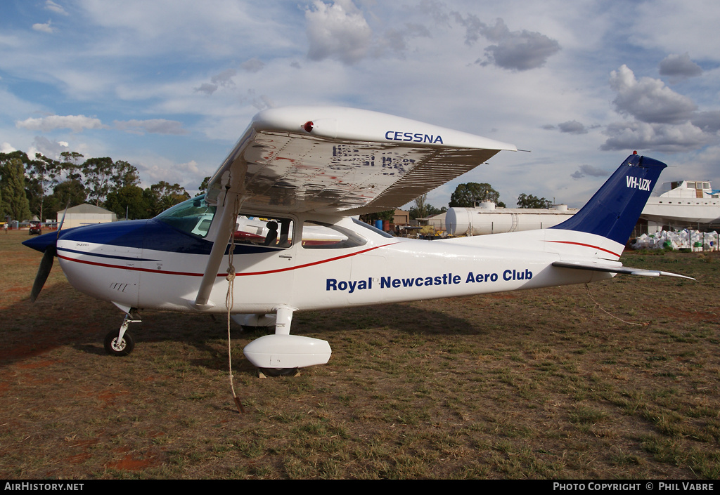 Aircraft Photo of VH-UZK | Cessna 182Q Skylane II | Royal Newcastle Aero Club | AirHistory.net #30711