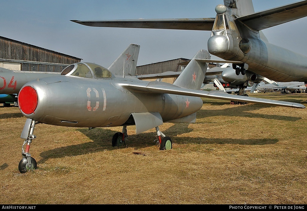 Aircraft Photo of 01 red | Lavochkin La-15 | Soviet Union - Air Force | AirHistory.net #30772