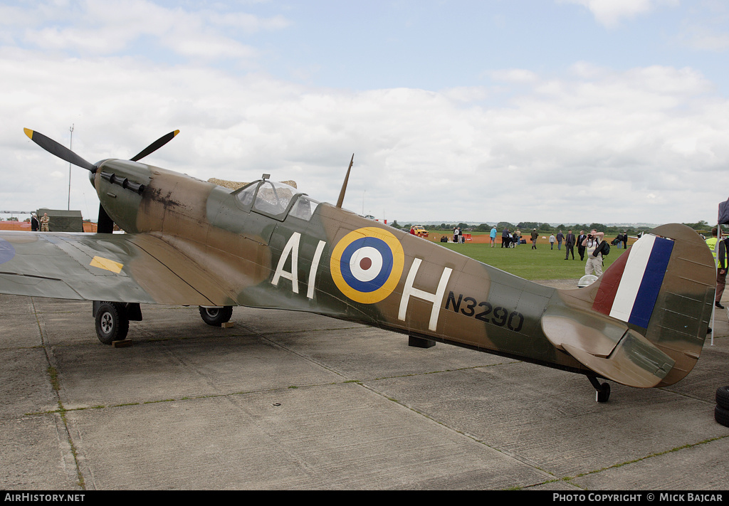 Aircraft Photo of N3290 | Supermarine 300 Spitfire Mk1 (replica) | UK - Air Force | AirHistory.net #31023