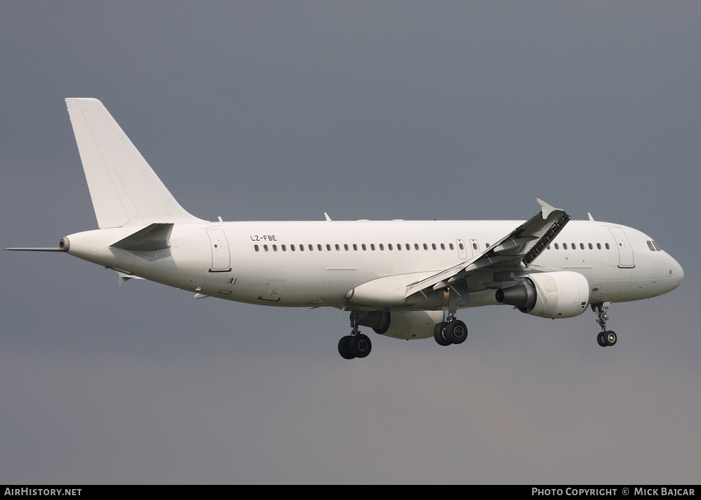 Aircraft Photo of LZ-FBE | Airbus A320-214 | AirHistory.net #31140
