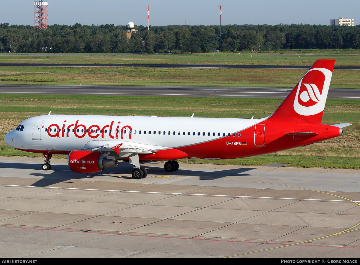 Aircraft Photo of D-ABFB | Airbus A320-214 | Air Berlin | AirHistory.net #31276