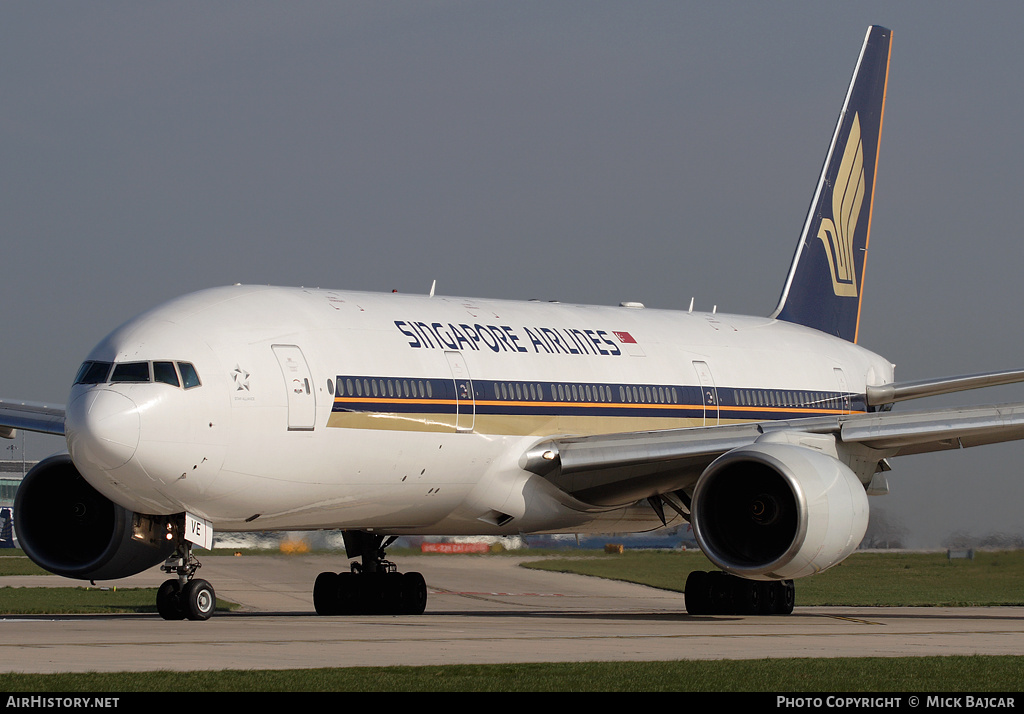 Aircraft Photo of 9V-SVE | Boeing 777-212/ER | Singapore Airlines | AirHistory.net #31309