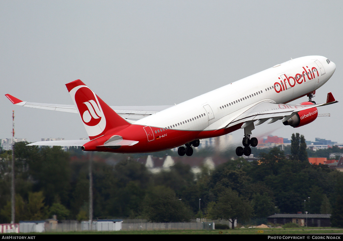 Aircraft Photo of D-ALPJ | Airbus A330-223 | Air Berlin | AirHistory.net #31340