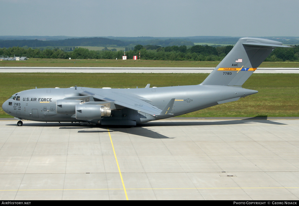 Aircraft Photo of 07-7183 / 77183 | Boeing C-17A Globemaster III | USA - Air Force | AirHistory.net #31348