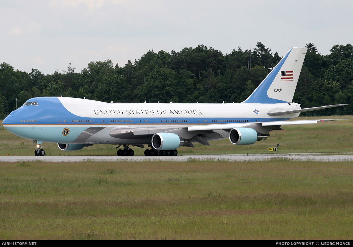 Aircraft Photo of 82-8000 / 28000 | Boeing VC-25A (747-2G4B) | USA - Air Force | AirHistory.net #31354