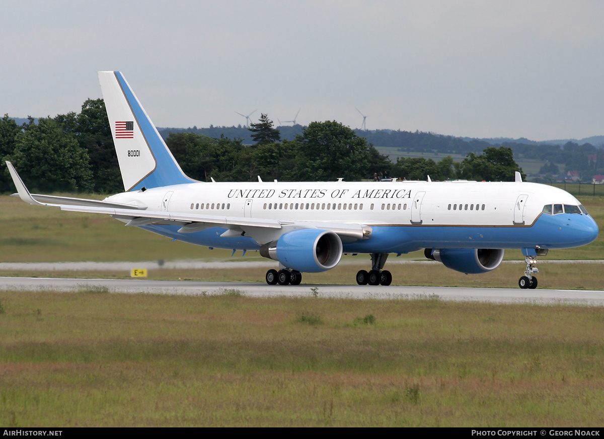 Aircraft Photo of 98-0001 / 80001 | Boeing C-32A (757-200) | USA - Air Force | AirHistory.net #31363