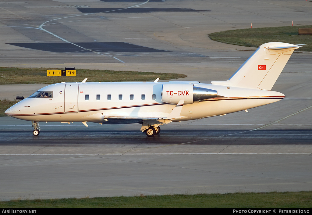 Aircraft Photo of TC-CMK | Bombardier Challenger 605 (CL-600-2B16) | AirHistory.net #31387