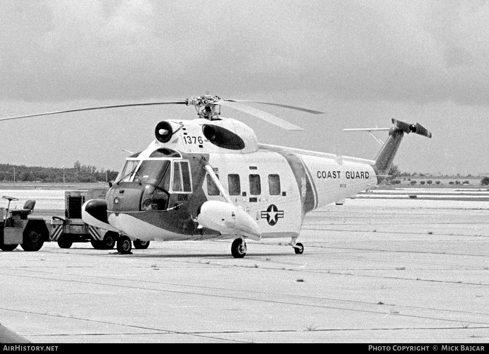 Aircraft Photo of 1376 | Sikorsky HH-52A Seaguard (S-62A) | USA - Coast Guard | AirHistory.net #31480
