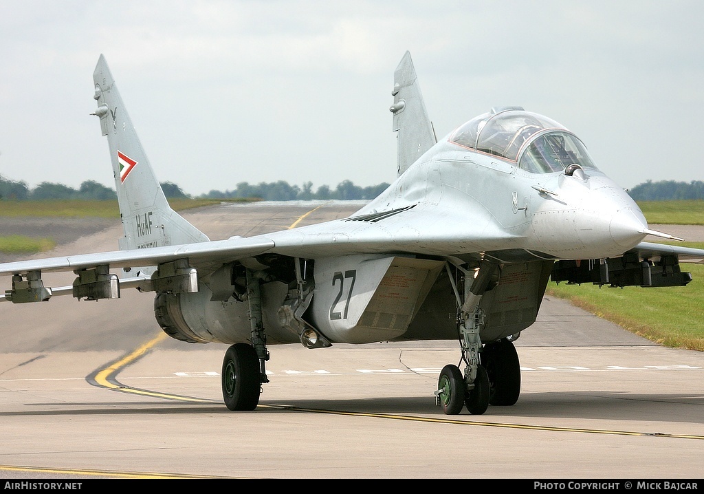 Aircraft Photo of 27 | Mikoyan-Gurevich MiG-29UB (9-51) | Hungary - Air Force | AirHistory.net #31598