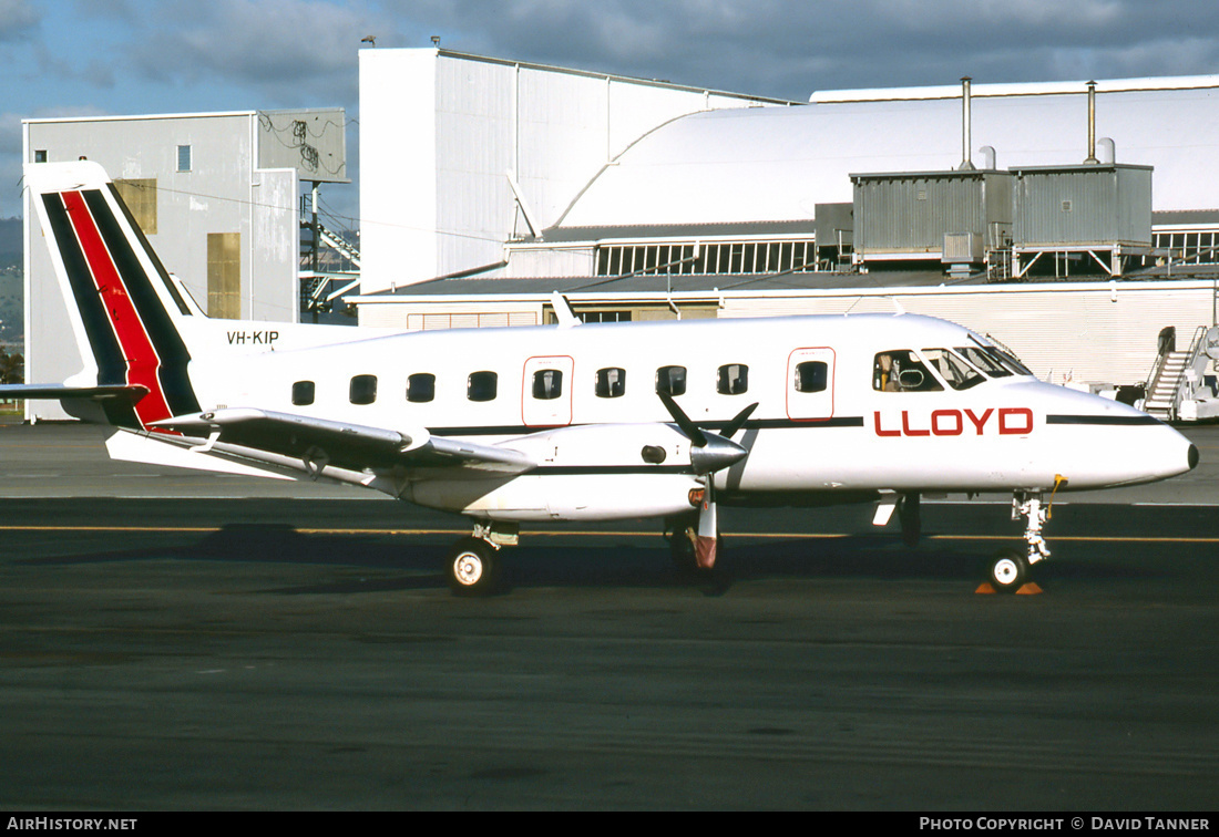 Aircraft Photo of VH-KIP | Embraer EMB-110P1 Bandeirante | Lloyd Aviation | AirHistory.net #31634