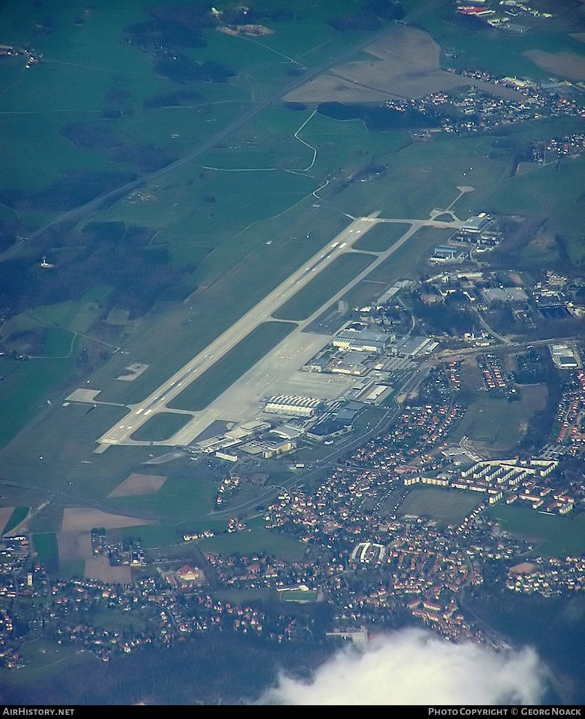 Airport photo of Dresden (EDDC / DRS) in Germany | AirHistory.net #31891