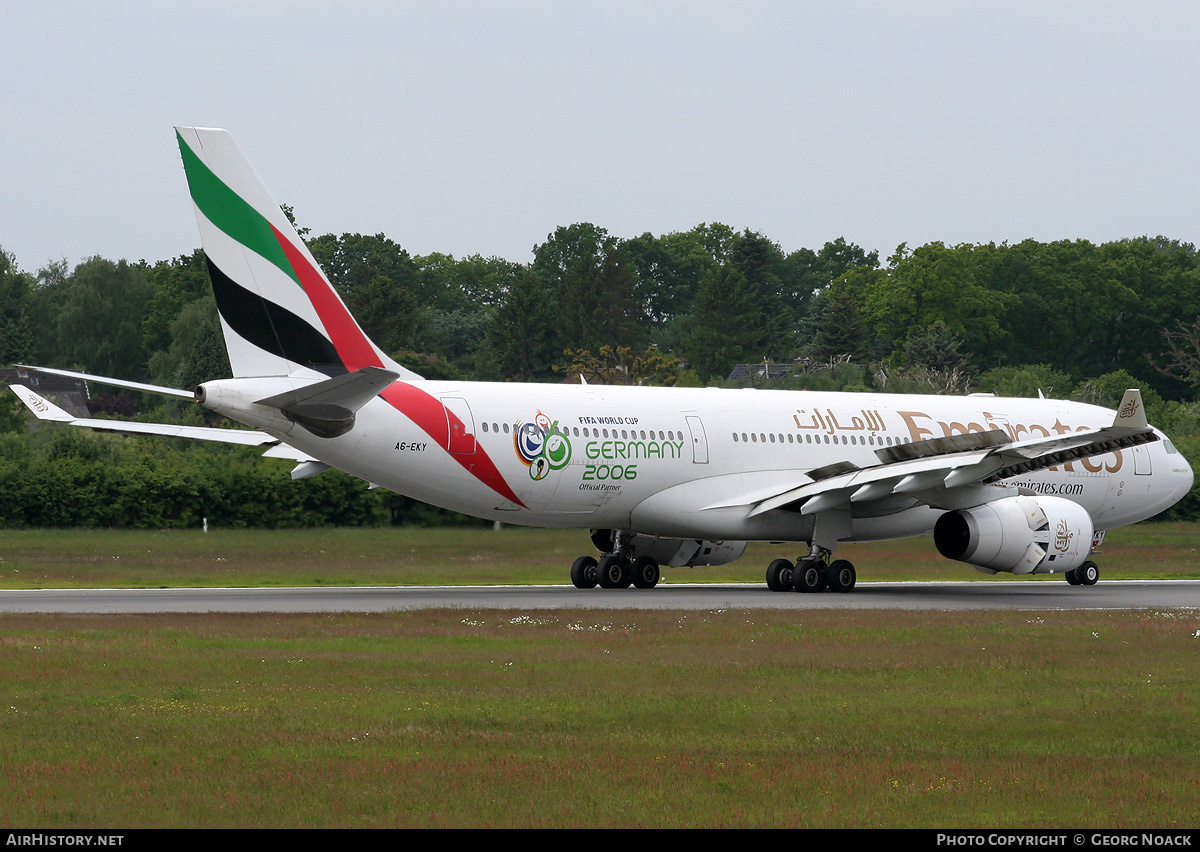 Aircraft Photo of A6-EKY | Airbus A330-243 | Emirates | AirHistory.net #31957