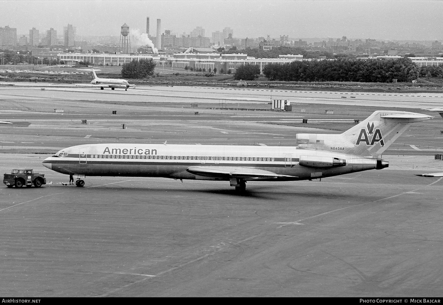 Aircraft Photo of N845AA | Boeing 727-223/Adv | American Airlines | AirHistory.net #32082