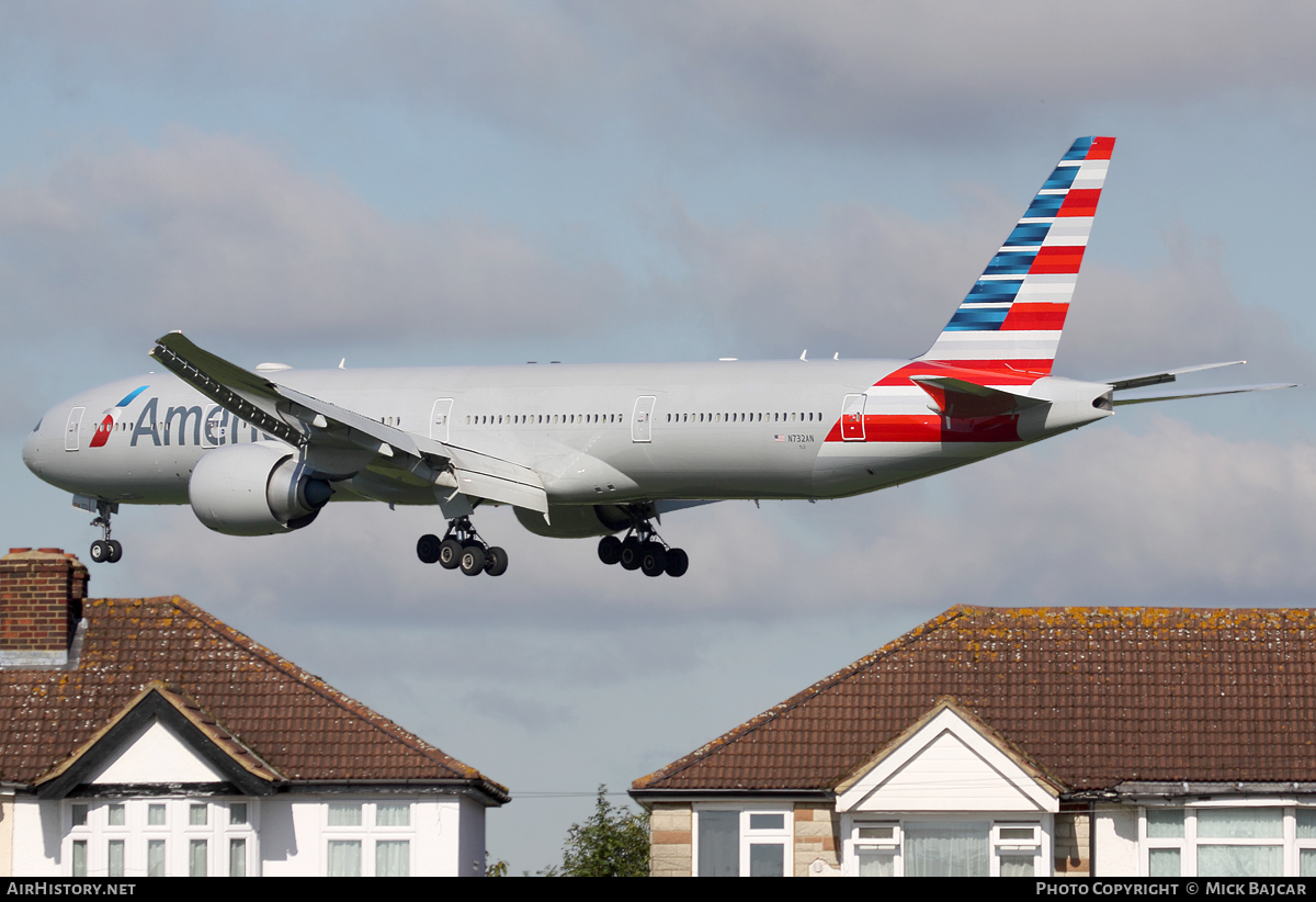 Aircraft Photo of N732AN | Boeing 777-323/ER | American Airlines | AirHistory.net #32214