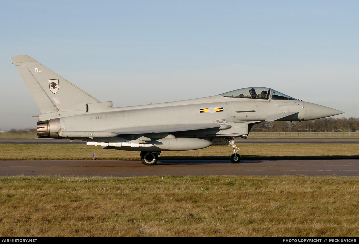 Aircraft Photo of ZJ935 | Eurofighter EF-2000 Typhoon FGR4 | UK - Air Force | AirHistory.net #32469