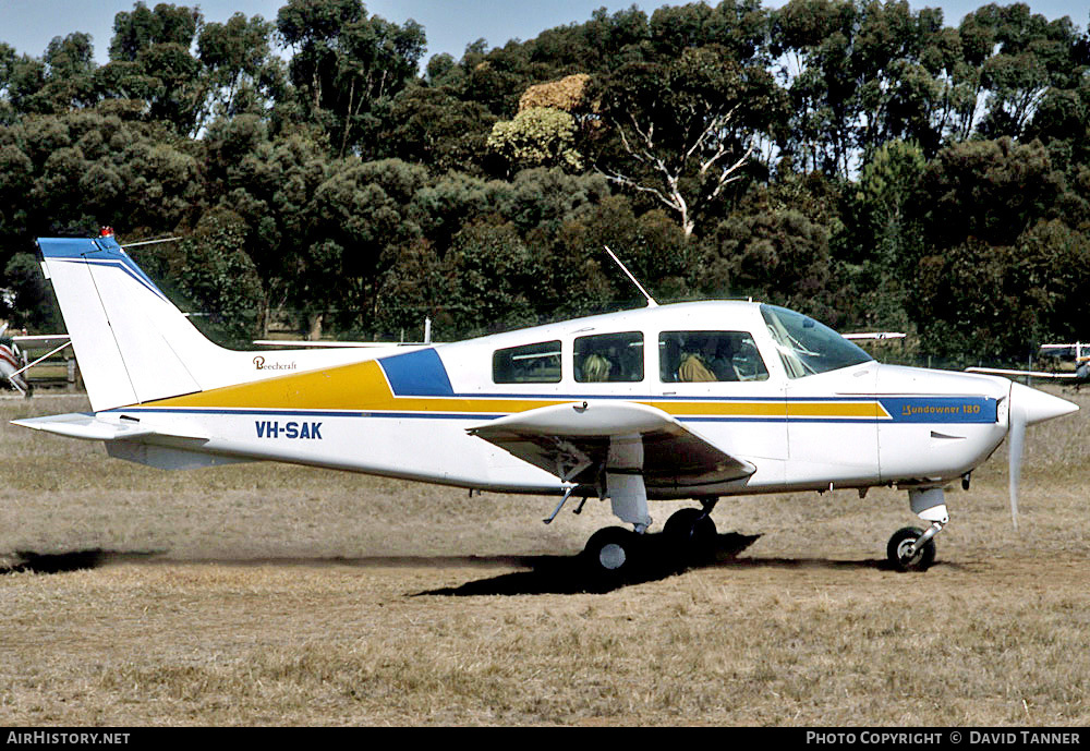 Aircraft Photo of VH-SAK | Beech C23 Sundowner 180 | AirHistory.net #32527
