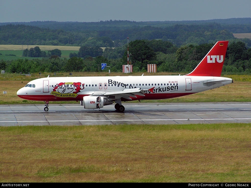 Aircraft Photo of D-ALTC | Airbus A320-214 | LTU - Lufttransport-Unternehmen | AirHistory.net #32591