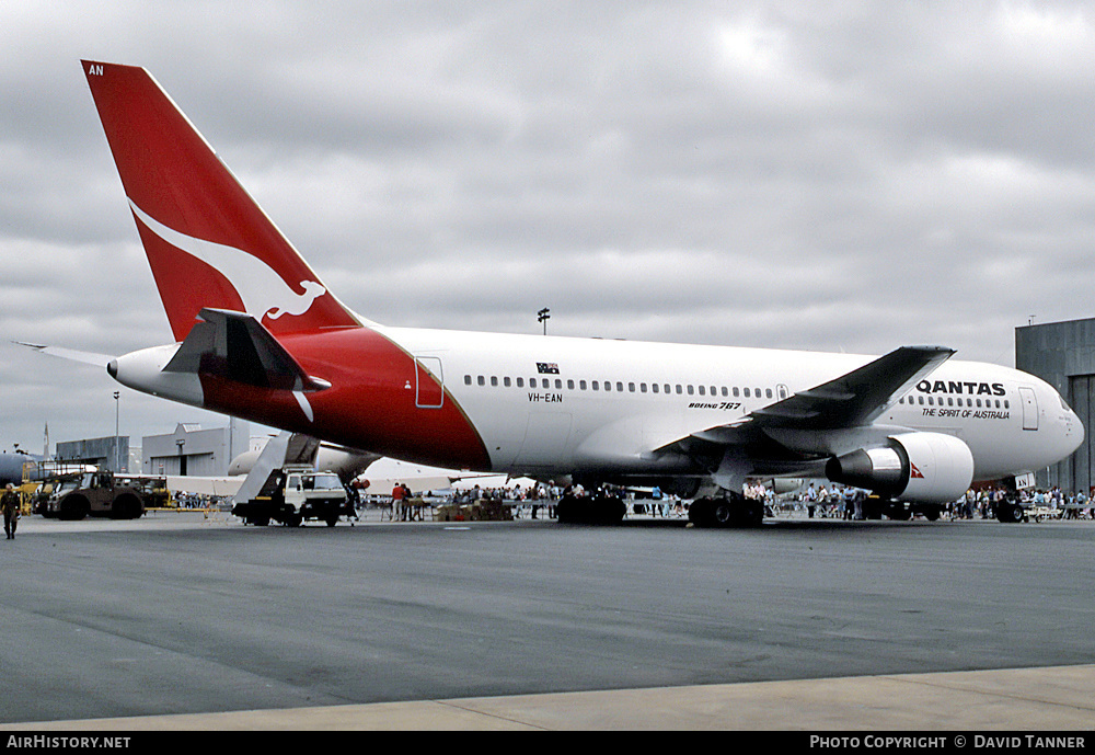 Aircraft Photo of VH-EAN | Boeing 767-238/ER | Qantas | AirHistory.net #32620