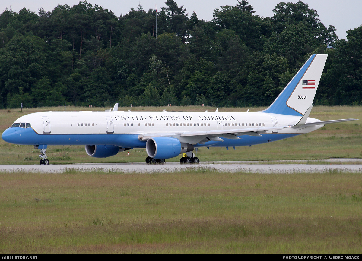 Aircraft Photo of 98-0001 / 80001 | Boeing C-32A (757-200) | USA - Air Force | AirHistory.net #32702