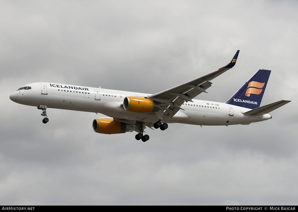 Aircraft Photo of TF-FIR | Boeing 757-256 | Icelandair | AirHistory.net #32972