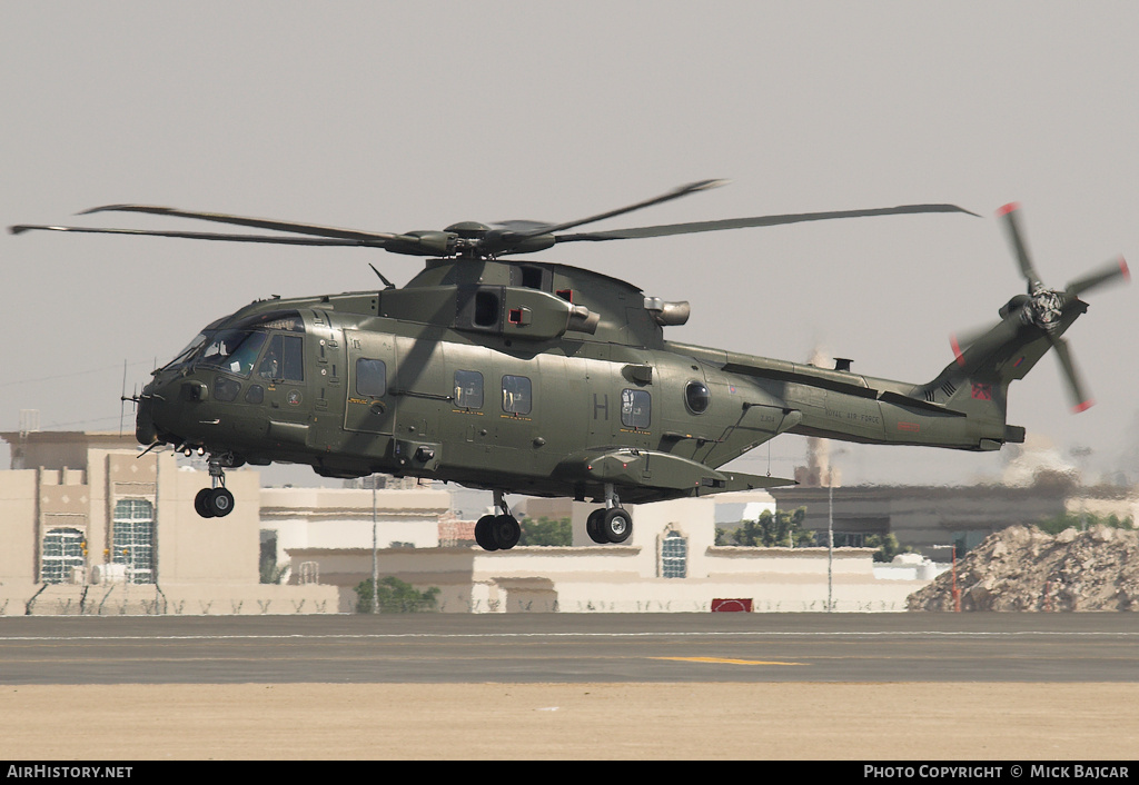 Aircraft Photo of ZJ124 | EHI EH101-411 Merlin HC3 | UK - Air Force | AirHistory.net #33216