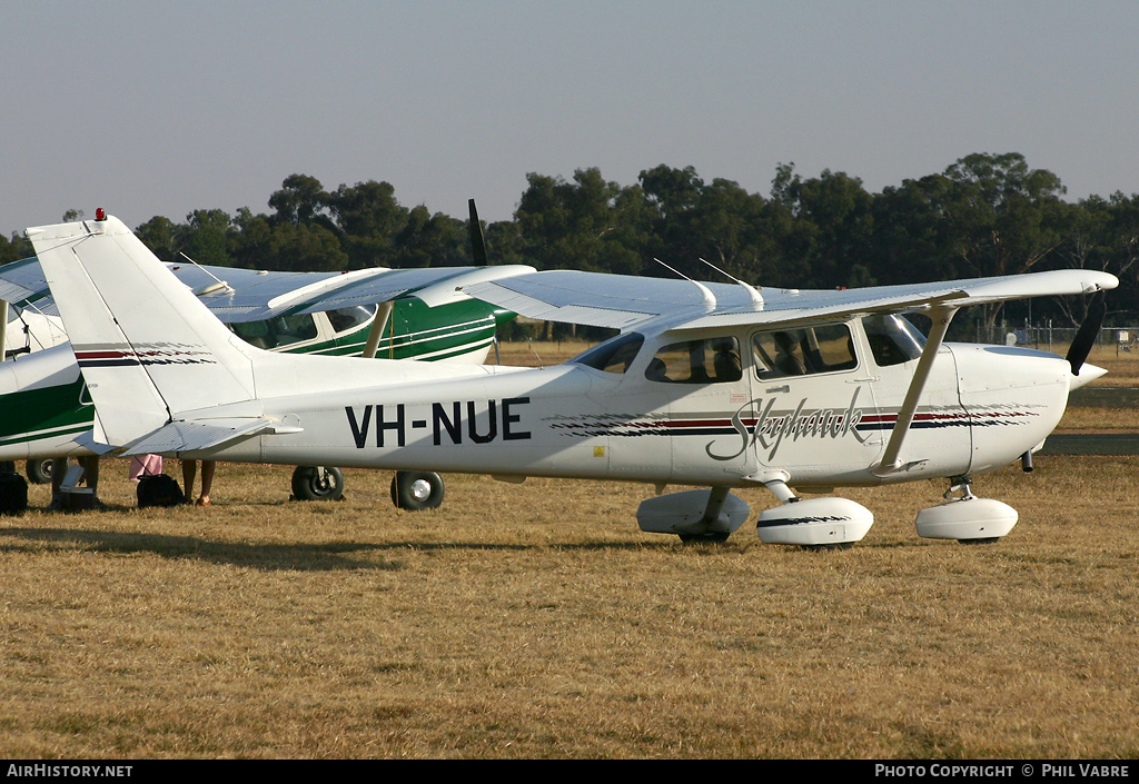 Aircraft Photo of VH-NUE | Cessna 172R Skyhawk | AirHistory.net #33418