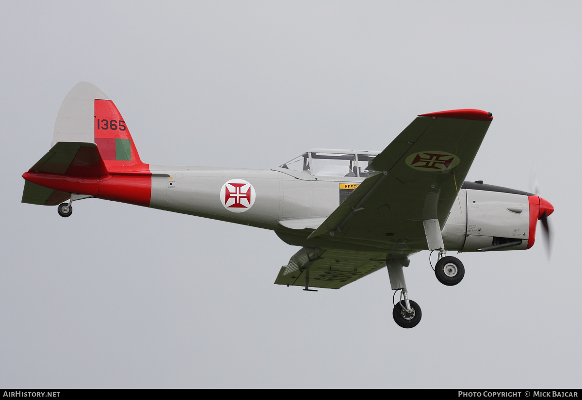 Aircraft Photo of G-DHPM / 1365 | De Havilland Canada DHC-1 Chipmunk T20 | Portugal - Air Force | AirHistory.net #33450