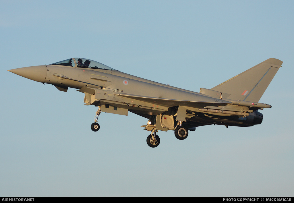 Aircraft Photo of ZK302 | Eurofighter EF-2000 Typhoon FGR4 | UK - Air Force | AirHistory.net #33665