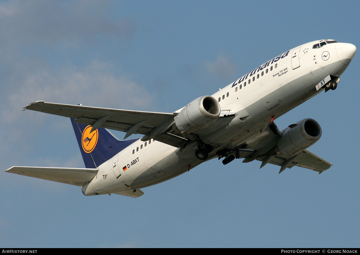 Aircraft Photo of D-ABXT | Boeing 737-330 | Lufthansa | AirHistory.net #33978