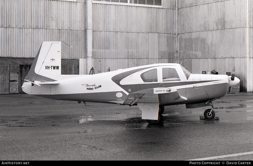 Aircraft Photo of VH-TWW | Mooney M-20E Super 21 | Tamworth Aero Club | AirHistory.net #34024