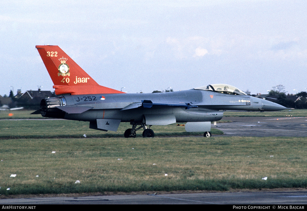 Aircraft Photo of J-252 | General Dynamics F-16A Fighting Falcon | Netherlands - Air Force | AirHistory.net #34041