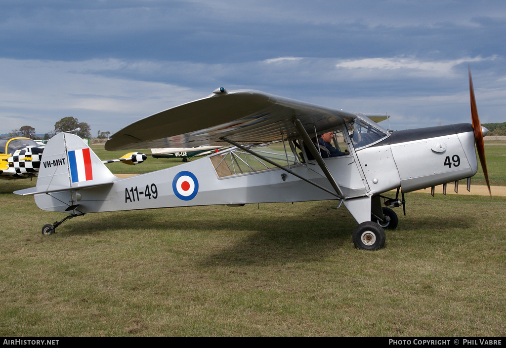 Aircraft Photo of VH-MHT / A11-49 | Taylorcraft E Auster Mk3 | Australia - Air Force | AirHistory.net #34055