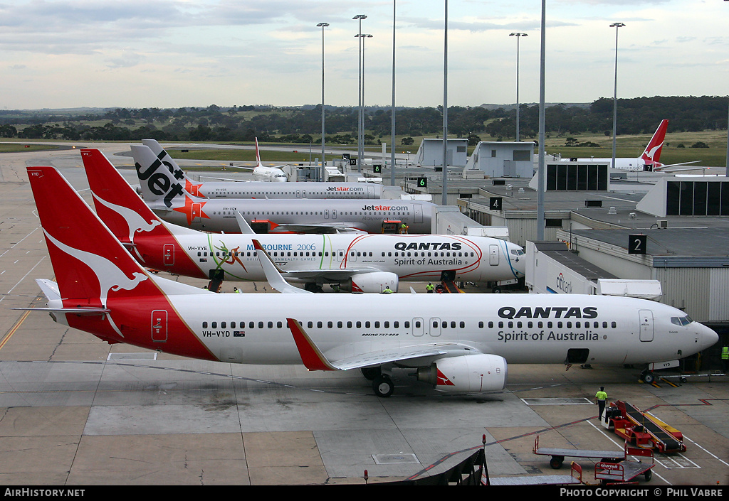 Aircraft Photo of VH-VYD | Boeing 737-838 | Qantas | AirHistory.net #34283