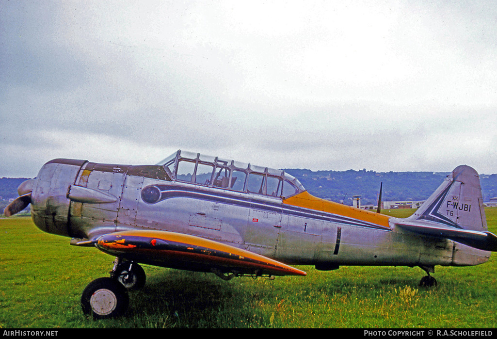Aircraft Photo of F-WJBI | North American AT-6C Harvard IIA | AirHistory.net #34495