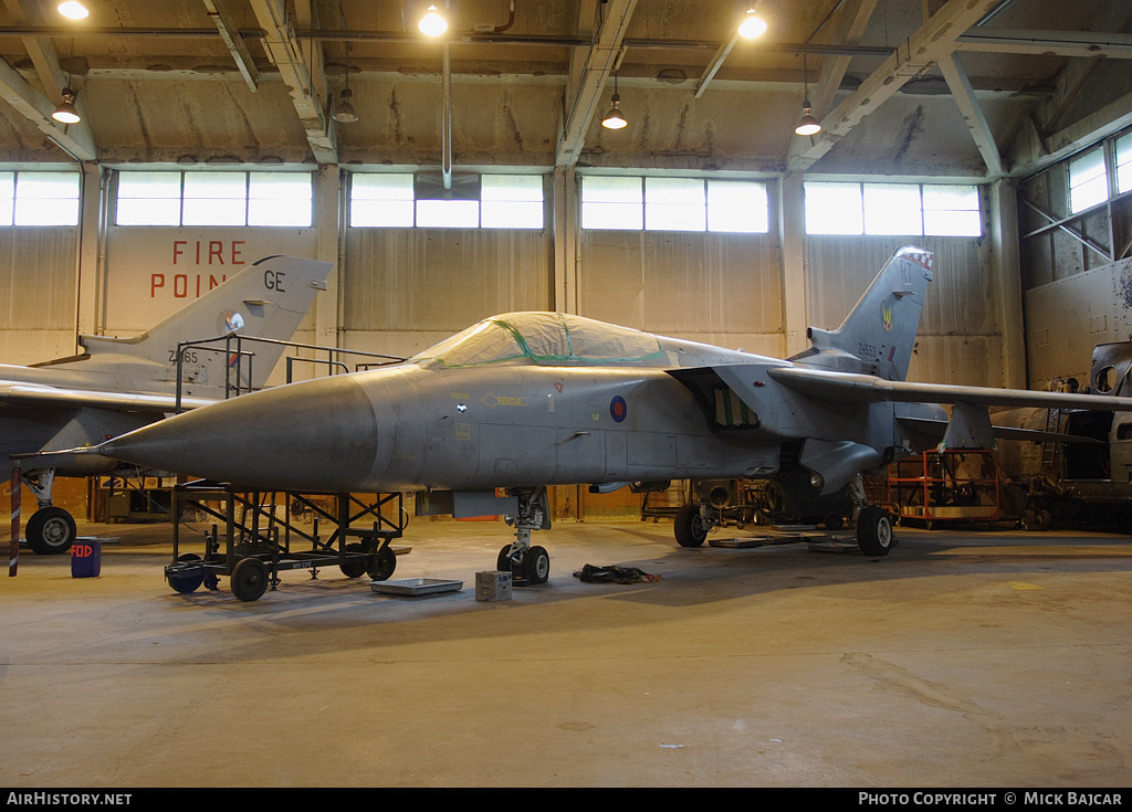 Aircraft Photo of ZH553 | Panavia Tornado F3(T) | UK - Air Force | AirHistory.net #35040