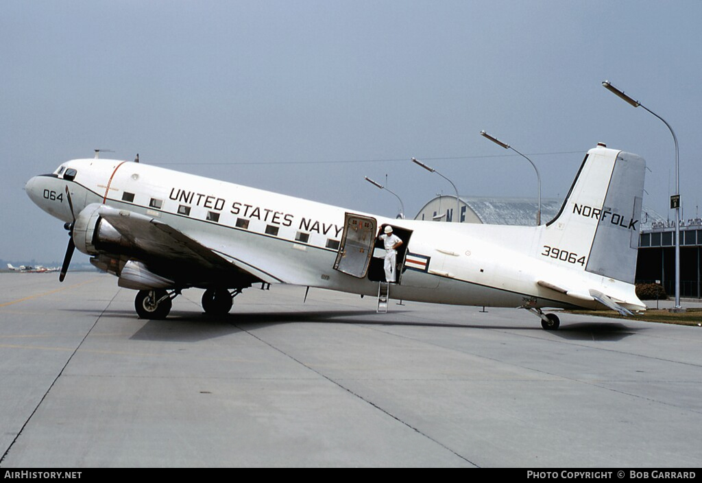 Aircraft Photo of 39064 | Douglas C-47H Skytrain | USA - Navy | AirHistory.net #35069