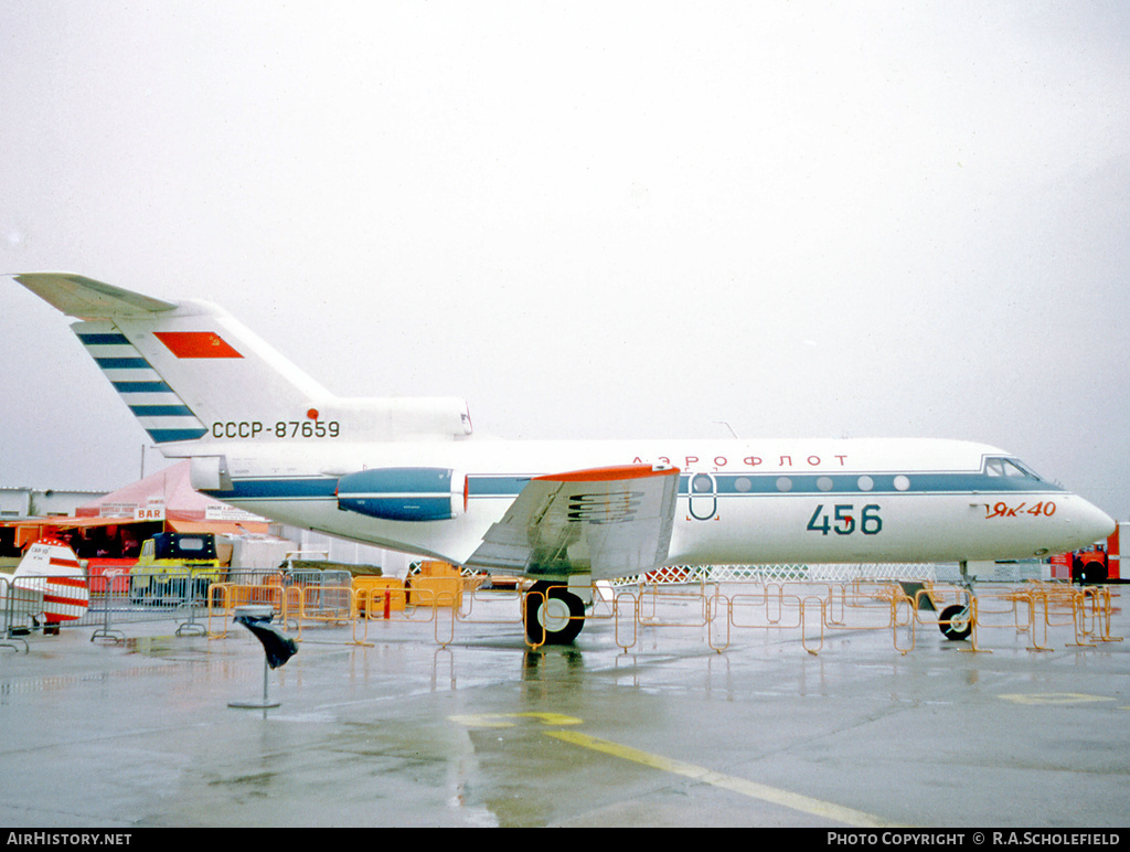 Aircraft Photo of CCCP-87659 | Yakovlev Yak-40 | Aeroflot | AirHistory.net #35128