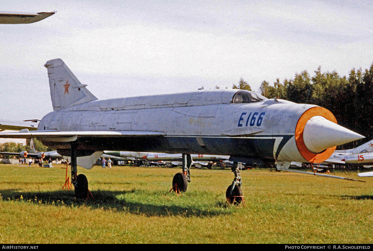 Aircraft Photo of E166 | Mikoyan-Gurevich Ye-152M | Soviet Union - Air Force | AirHistory.net #35592